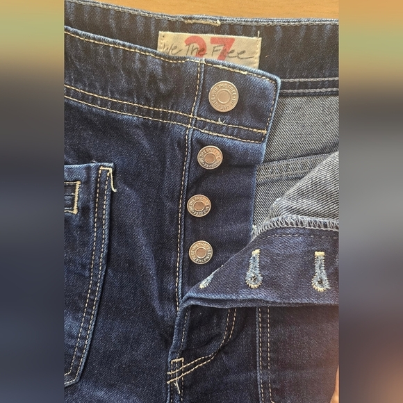 We The Free Jeans Women’s Button Fly Dark Blue Jeans - Picture 3 of 8